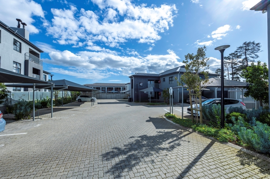 2 Bedroom Property for Sale in Protea Heights Western Cape